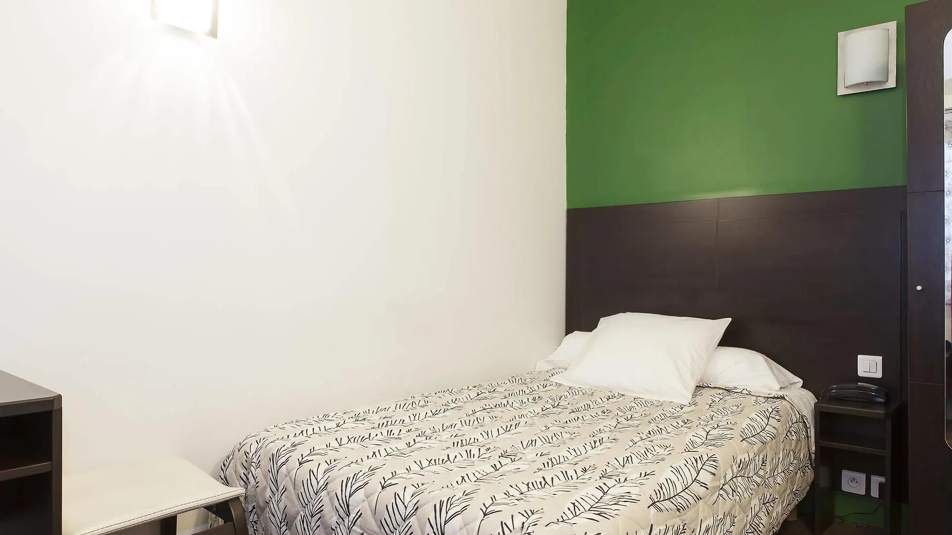 Hotel Le Myosotis Paris